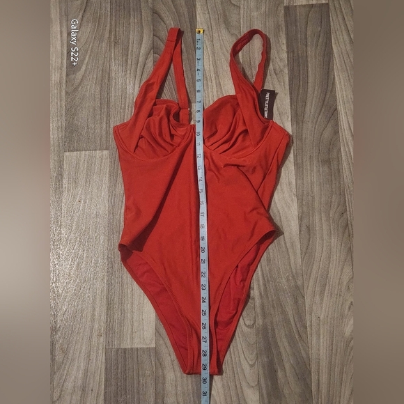 PRETTY LITTLE THING  Size10. - Picture 6 of 13